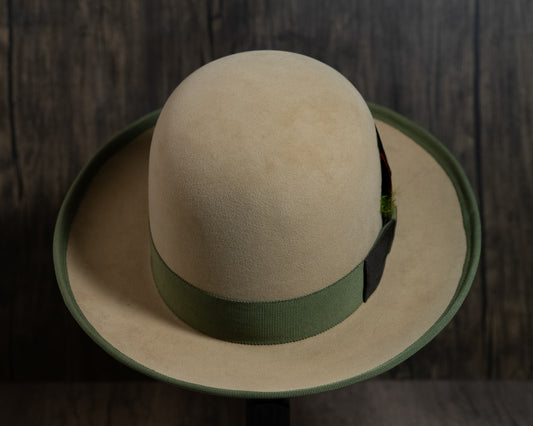 Sunshine Open Crown Coypu Fur Felt